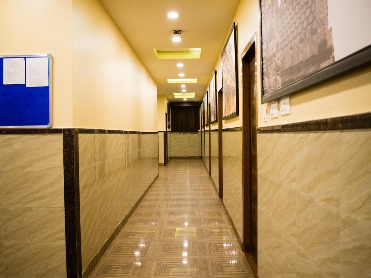 Hotel Mysore Republic Exterior photo