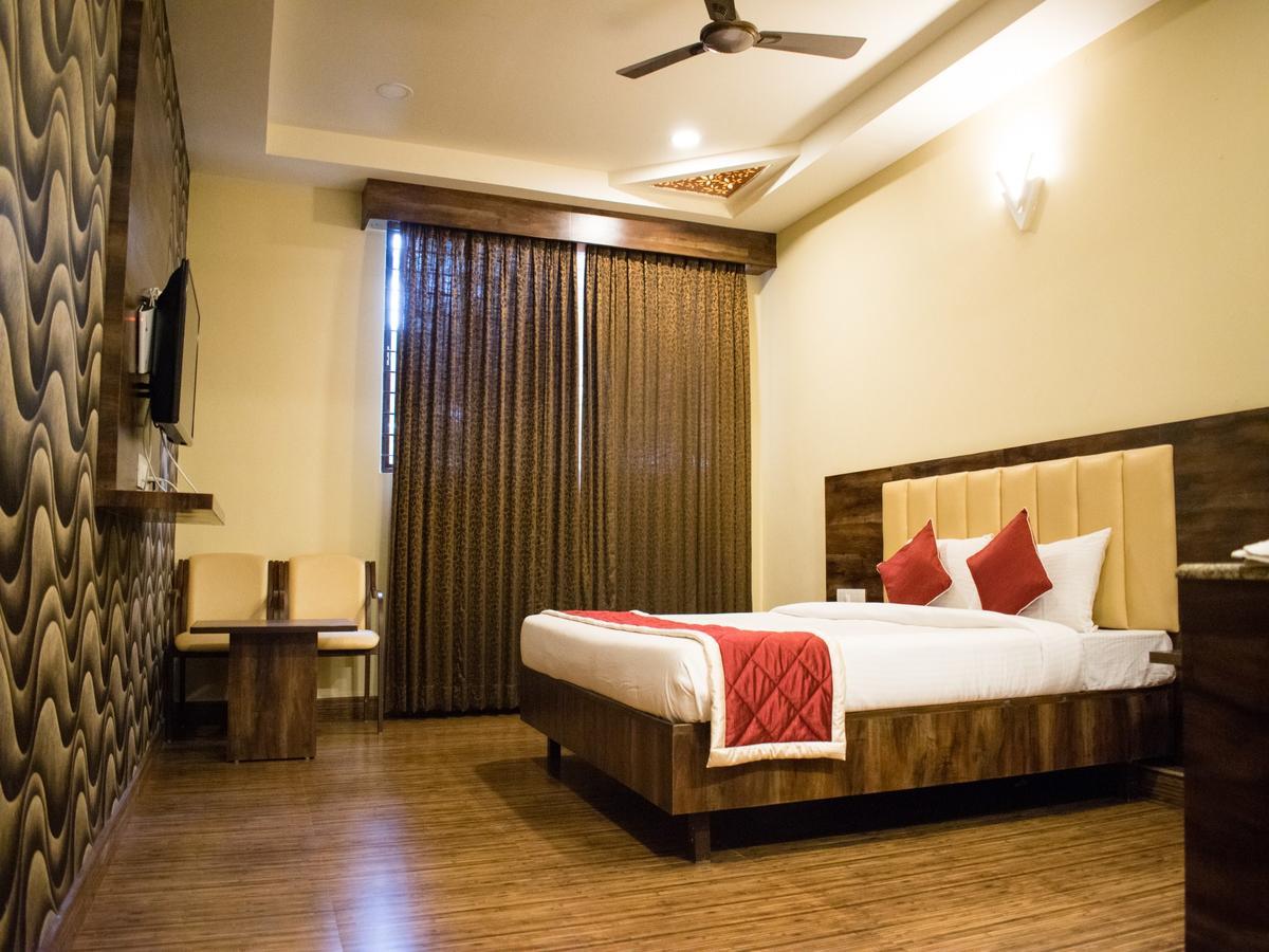 Hotel Mysore Republic Exterior photo